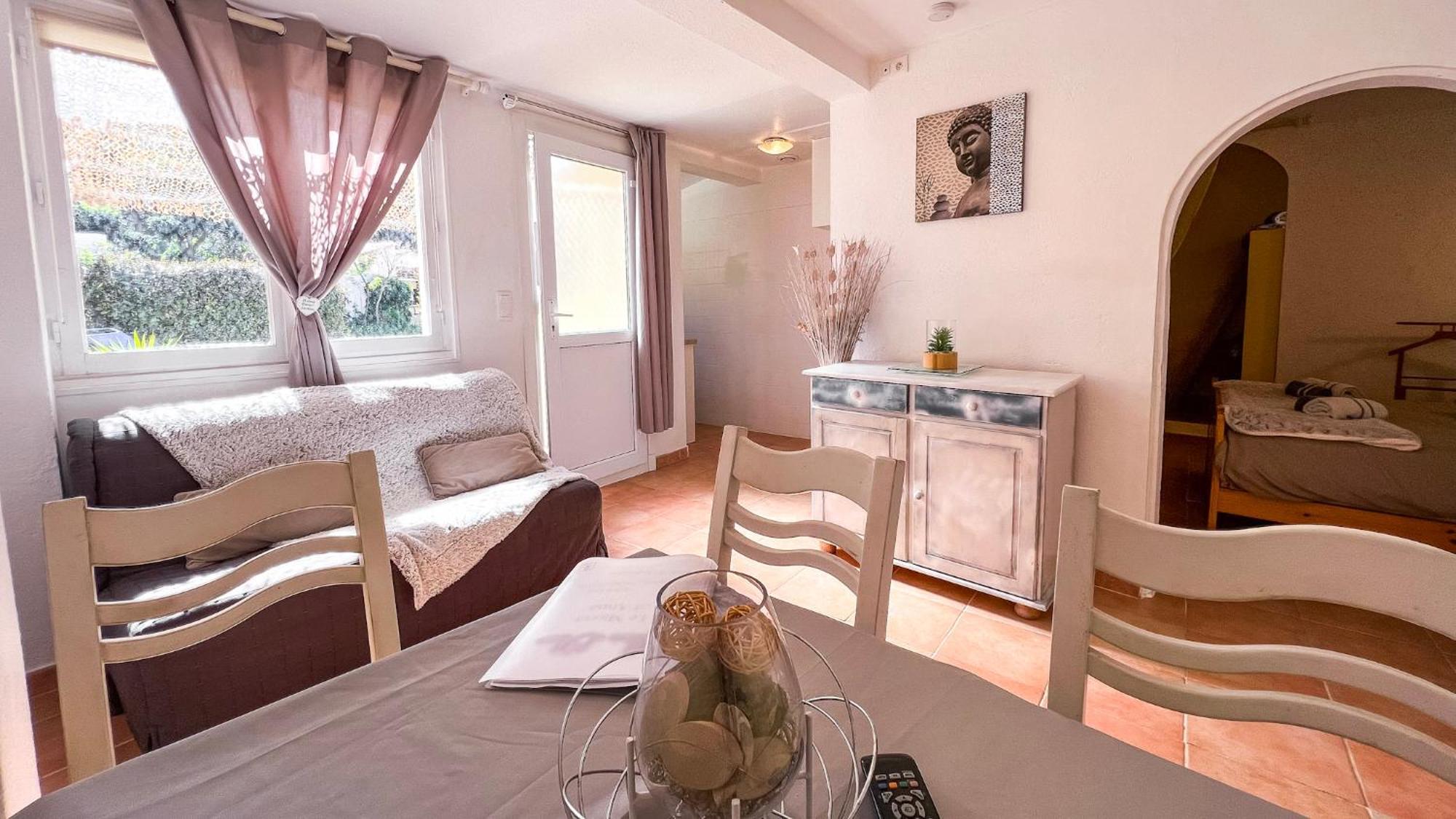 Reve D'Azur, Mazet En Bord De Mer, Parking, Piscine Partagee, Terrasse Bbq & Draps Inclus La Nartelle, 1 Salon, 1 Chambre, 1 Cuisine , 1 Sdb Sainte-Maxime Buitenkant foto