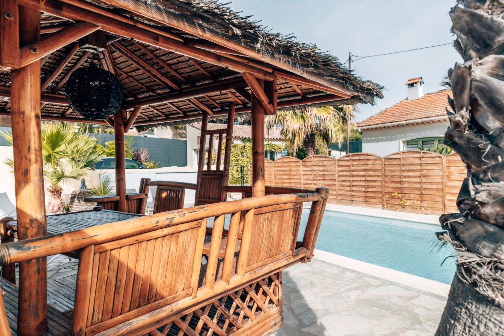 Reve D'Azur, Mazet En Bord De Mer, Parking, Piscine Partagee, Terrasse Bbq & Draps Inclus La Nartelle, 1 Salon, 1 Chambre, 1 Cuisine , 1 Sdb Sainte-Maxime Buitenkant foto