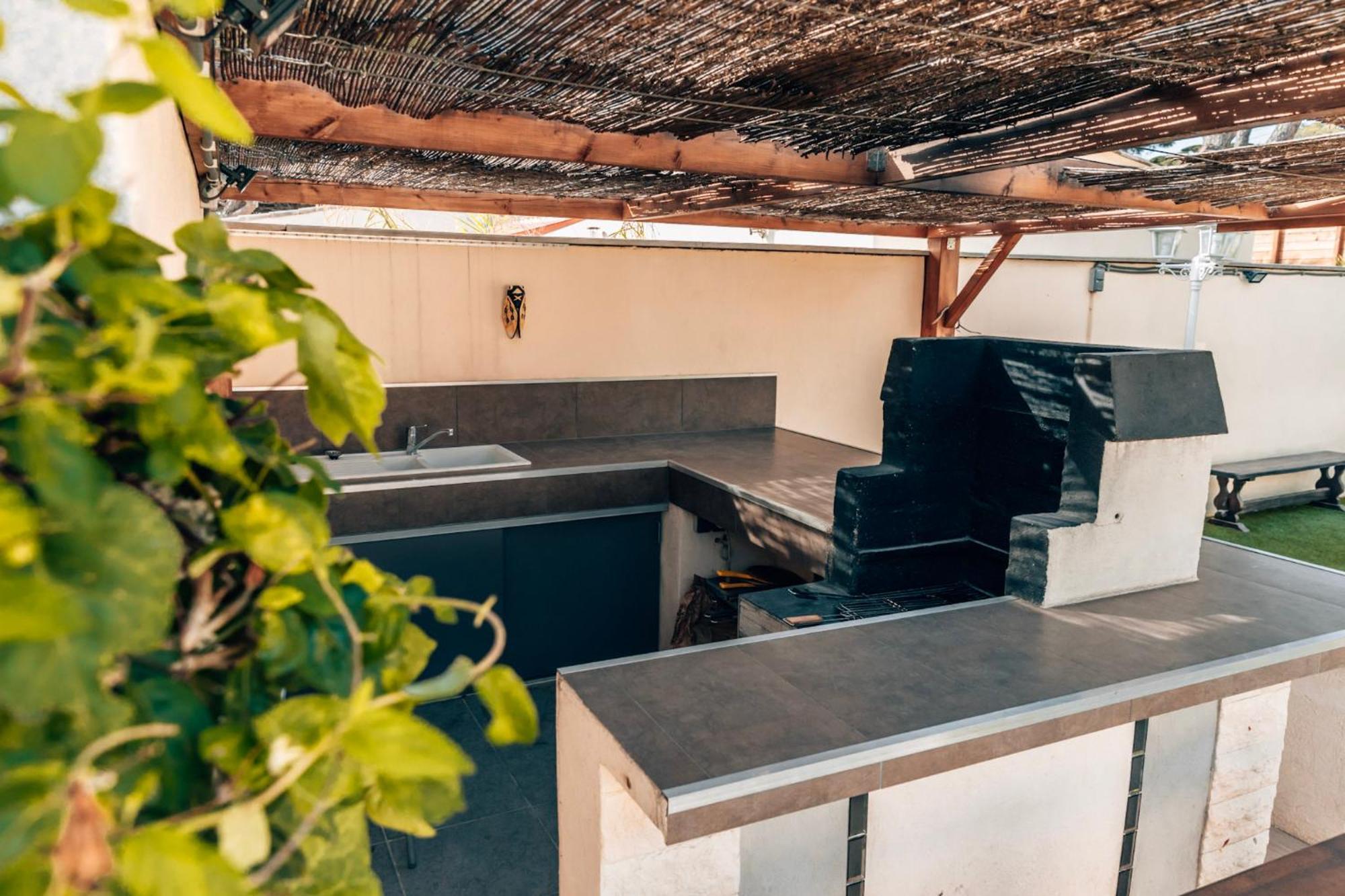 Reve D'Azur, Mazet En Bord De Mer, Parking, Piscine Partagee, Terrasse Bbq & Draps Inclus La Nartelle, 1 Salon, 1 Chambre, 1 Cuisine , 1 Sdb Sainte-Maxime Buitenkant foto